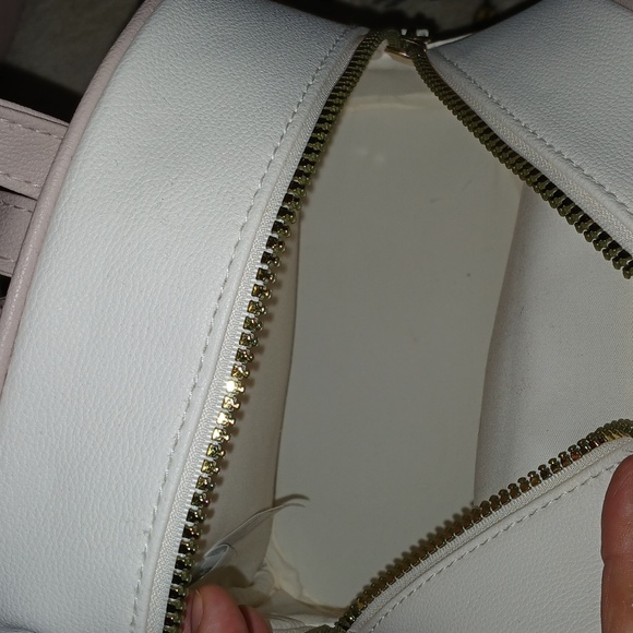 Minnie mouse backpack - Picture 3 of 4